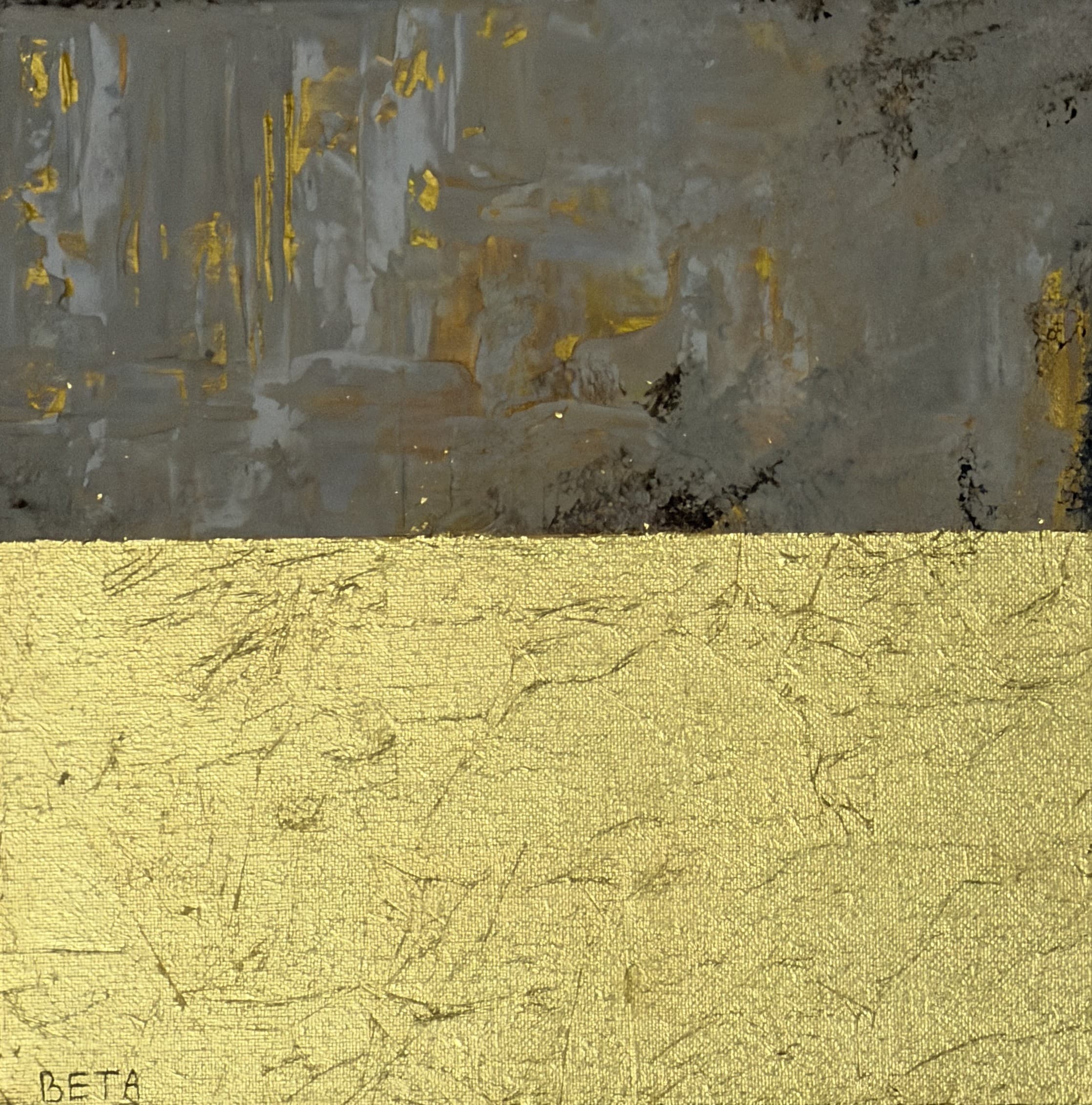 Abstract werk met goud van Beta Beatrise